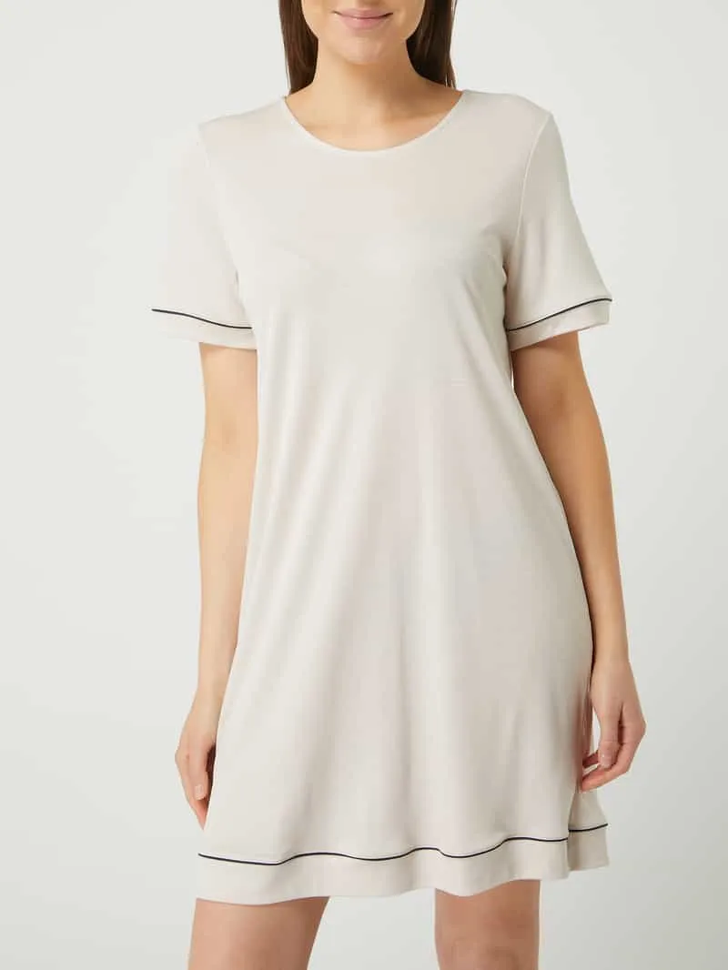 Hanro Nachthemd van lyocell, model 'Natural Comfort' Offwhite