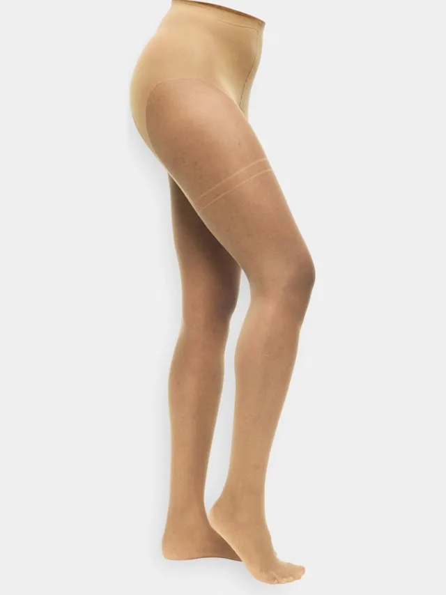Camano , Overknee panty, crotchless panty, camano panty, modieuze panty, 20 DEN, transparante panty, open kruis, matte look, elegante panty, comfortabele panty, modieus patroon, sensuele panty. make up