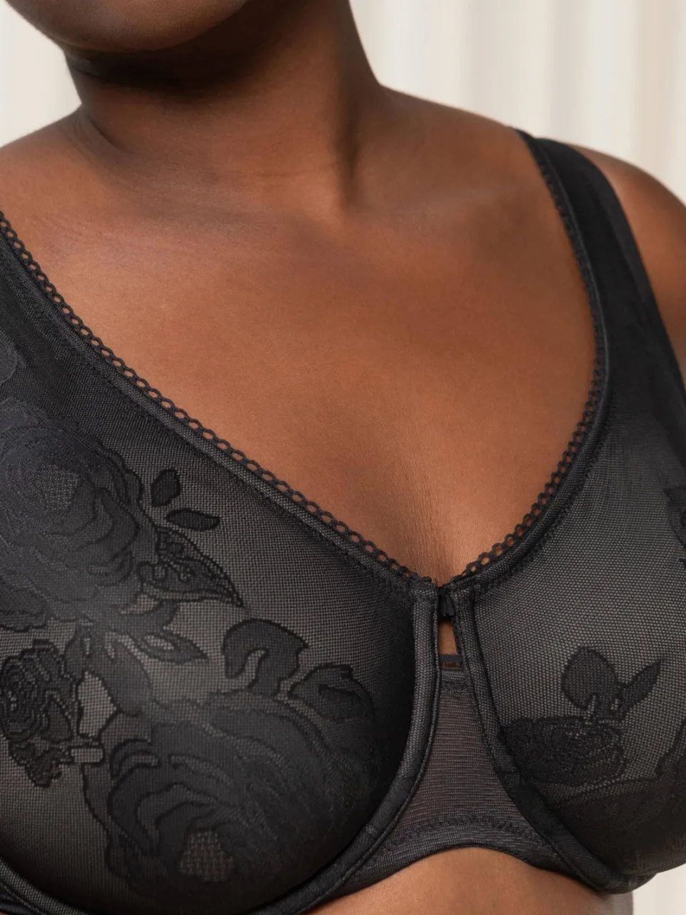 Triumph Wild Rose Sensation niet-voorgevormde beugelbh zwart, foto 6