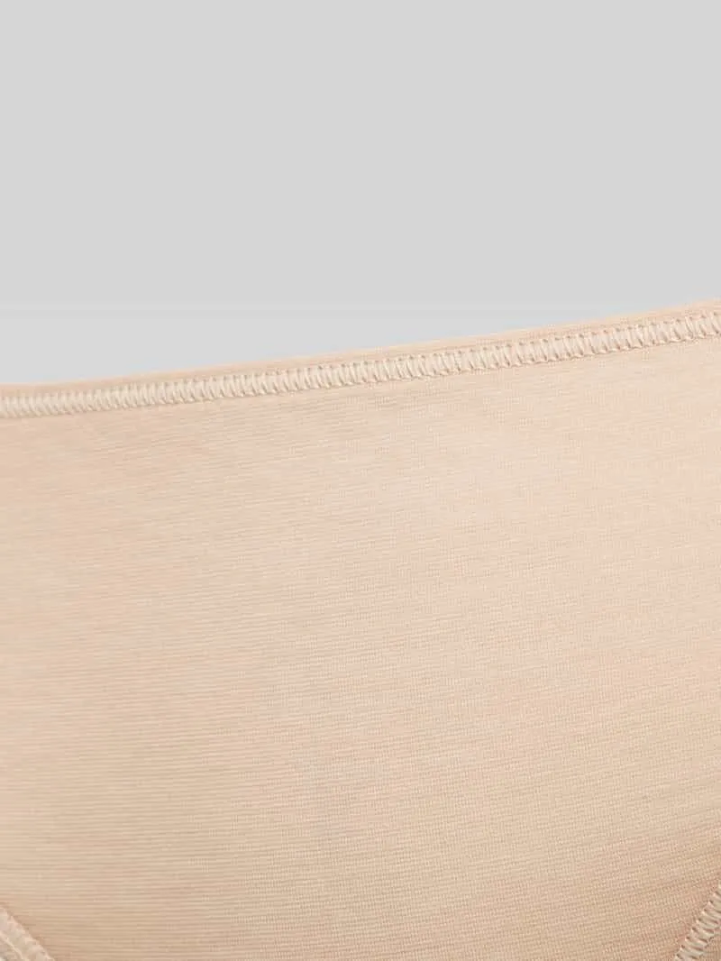 Hanro Slip met omzoomde boorden beige, foto 3