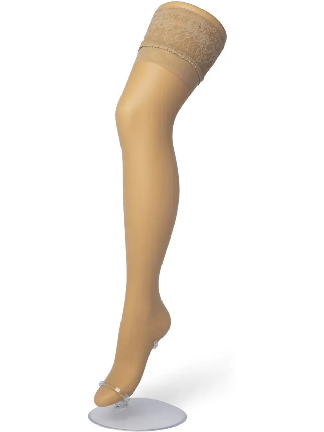 Bonnie Doon Dames Curvy Hold Up maat 44/48 (S/M) Beige - Grote Maten - Brede Siliconen Band - Curvy Lace Hold Up - Zakt niet af - Plus Size - Panty zonder Broekje - Siliconenrand - Blijven Perfect Plakken - Panty Kousen - Nude - BP201706.297