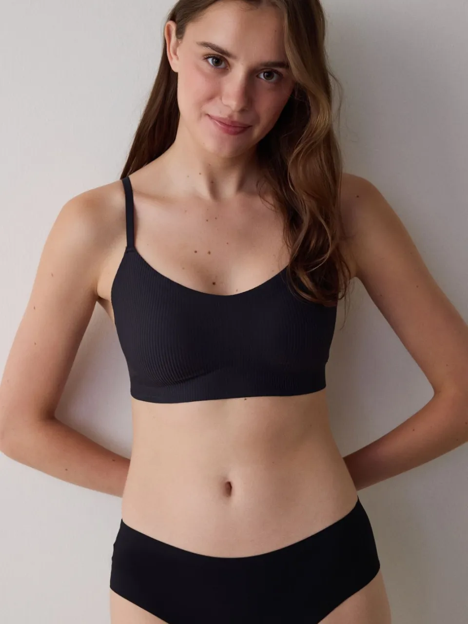 Penti Geribbelde Jersey Bralette zwart, foto 2