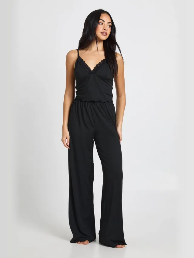 boohoo Dames Jersey Pyjama Set Met Kanten Rand Cami & Broek Zwart