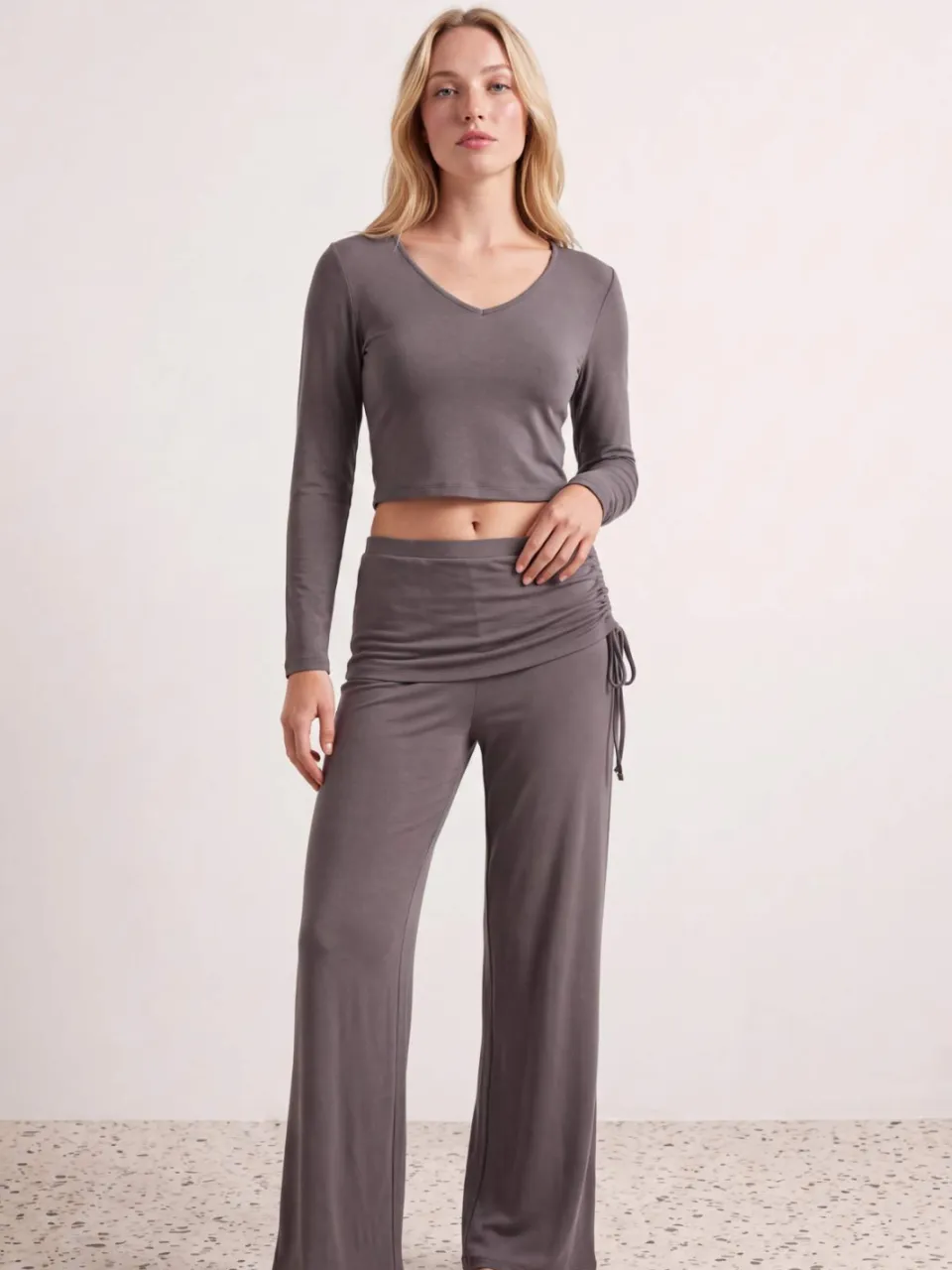 Trendyol TRENDYOLMİLLA Dames 2-pack Grijs Effen Lang Loungewear Regular fit Pyjama- Sets
