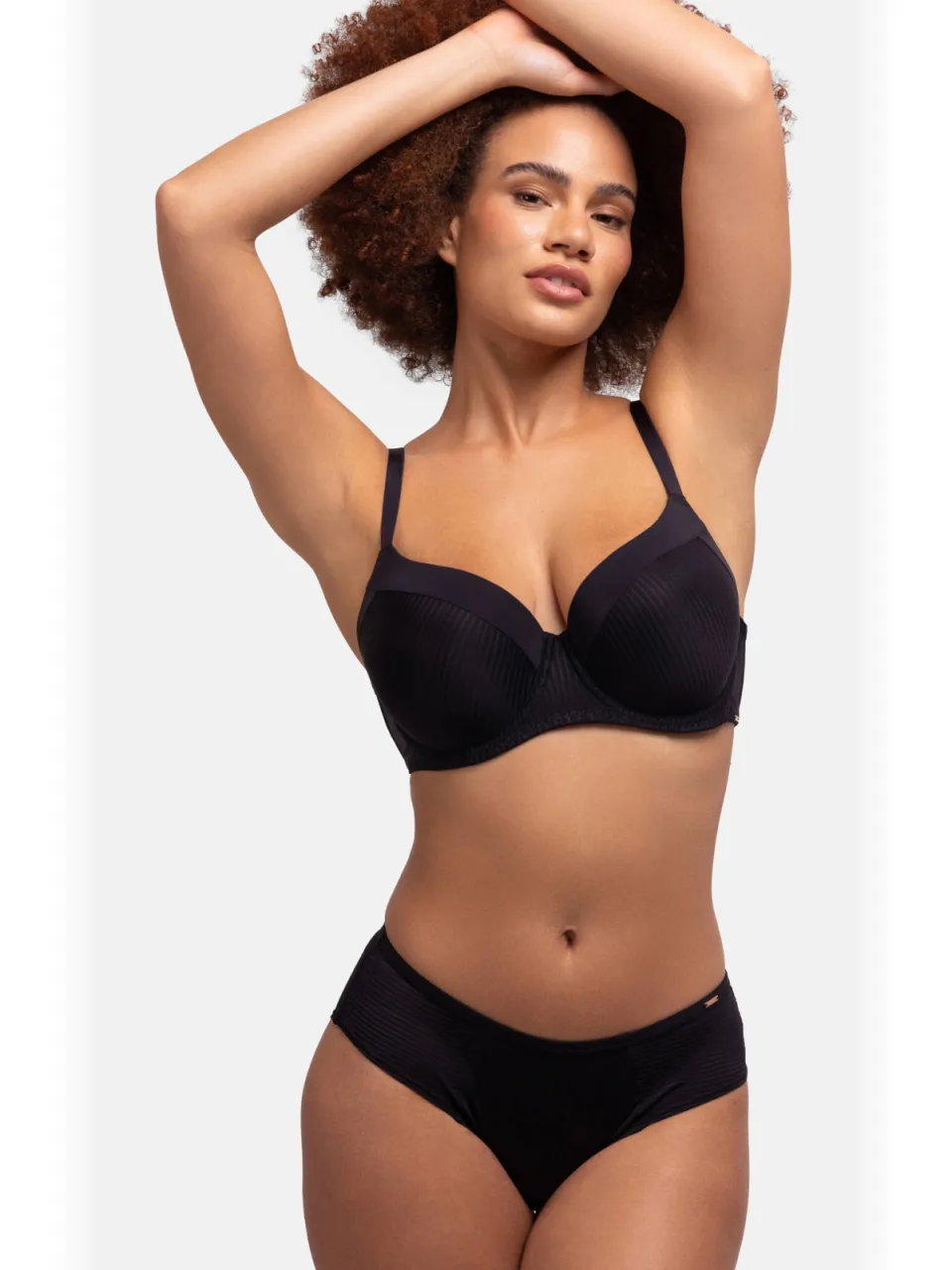 Dorina Curve voorgevormde T-shirt-bh met beugel Carmen zwart
