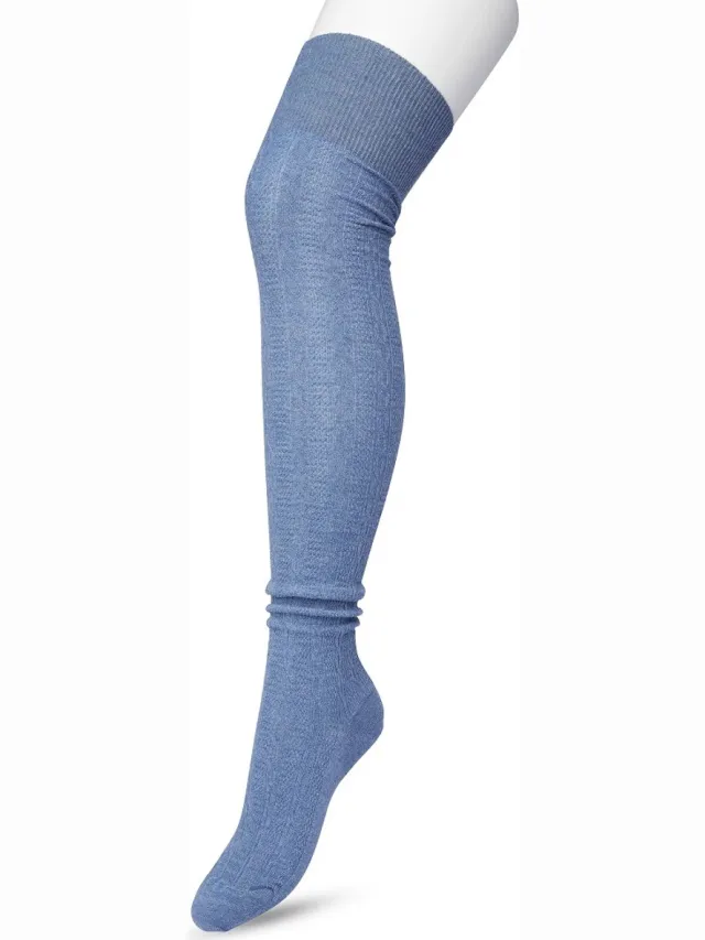 Bonnie Doon Bio Kabel Overknee kousen Dames Jeans Blauw - Klassieke Kabel - Biologisch Katoen - Comfort - Classic Cable Overknee sokken - OEKO-TEX - Gladde Naden - Kniekousen - Duurzaam Huidvriendelijk - Jeans Blue Heather - P53498.253