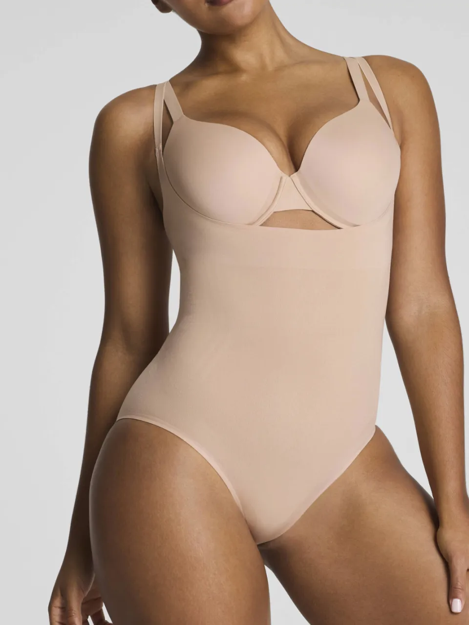 SPANX SPANXsculpt™ GoFigure seamless sterk corrigerende body Open Bust Bodysuit - lichtbeige, foto 5