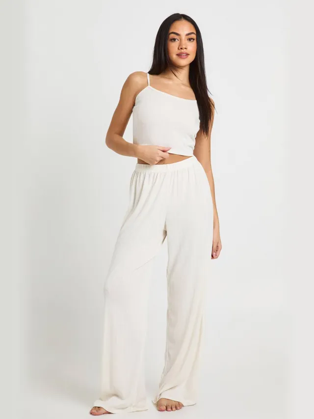 boohoo Dames Pointelle Hemdje En Wijde Pyjama Broek Set Beige