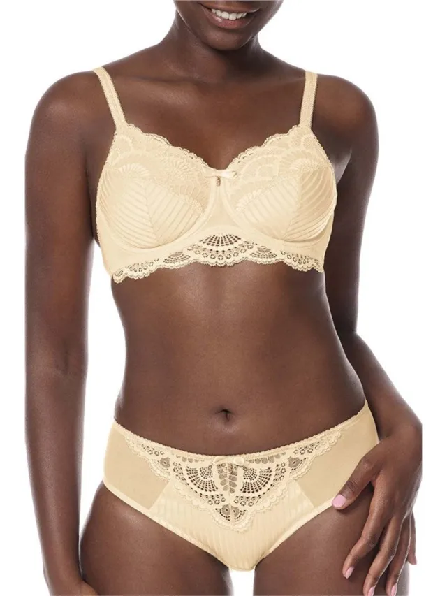 Amoena prothesebeha Karolina WB - Cup D crème