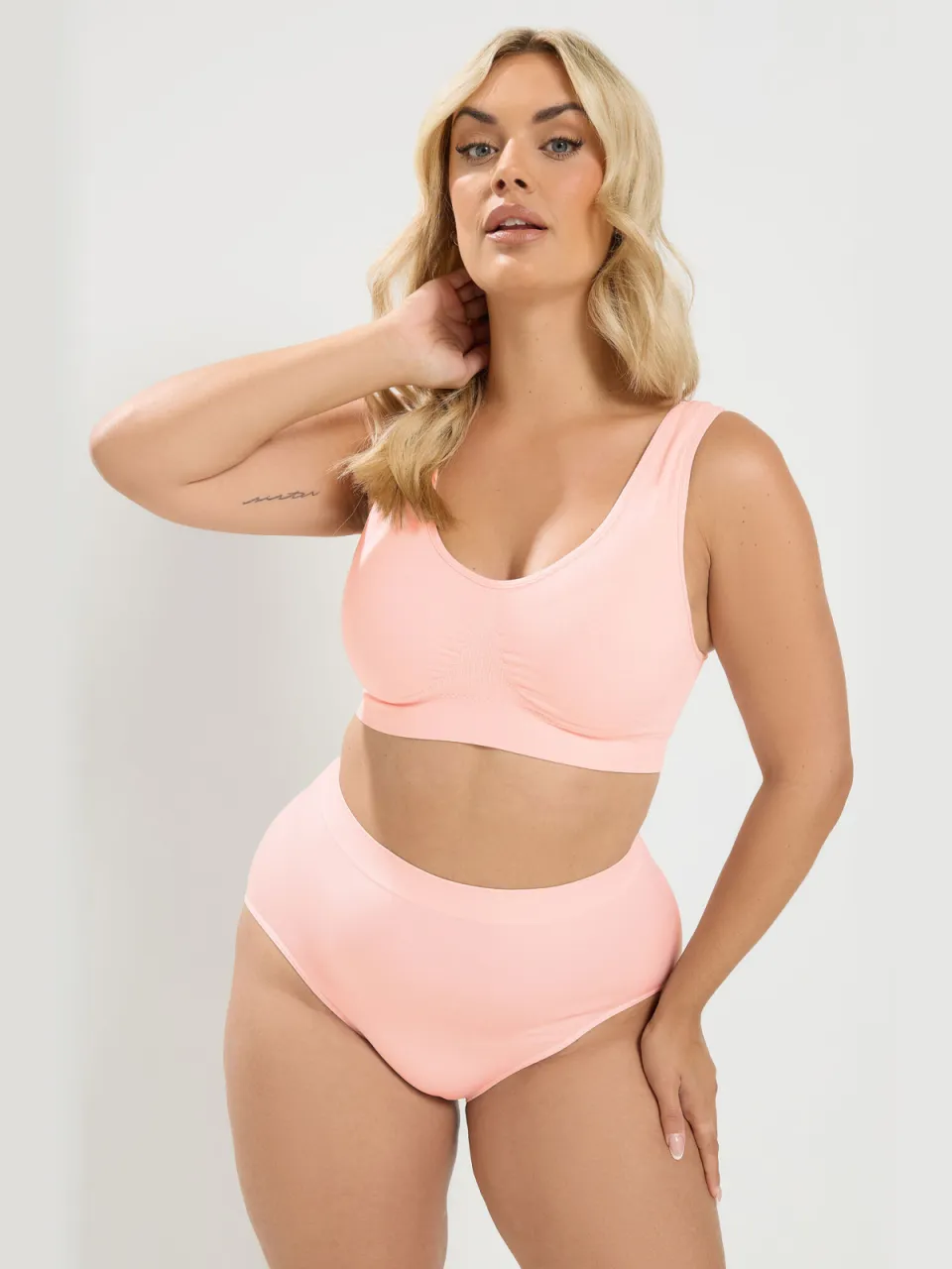 Yours Yourset 2Pack Roze En Witte Naadloze Voorgevormde Bralettessize 42-44, foto 3