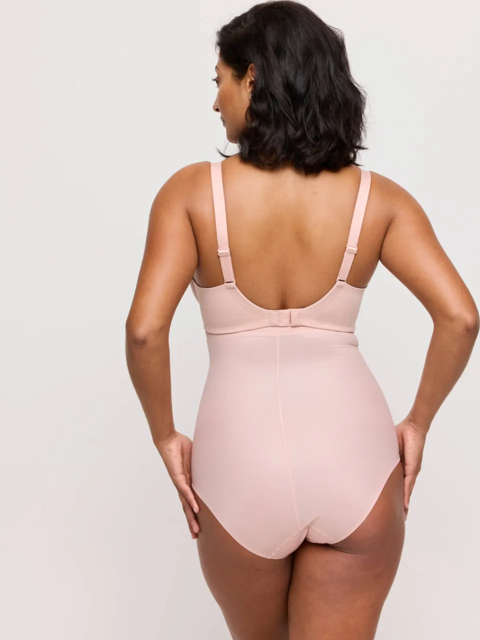 PrimaDonna seamless high waist corrigerende tailleslip Figuras lichtroze powder rose, foto 4