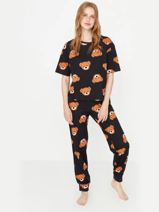 Trendyol Vrouwelijk Ronde hals Pyjama Set 2 pak Donkergrijs