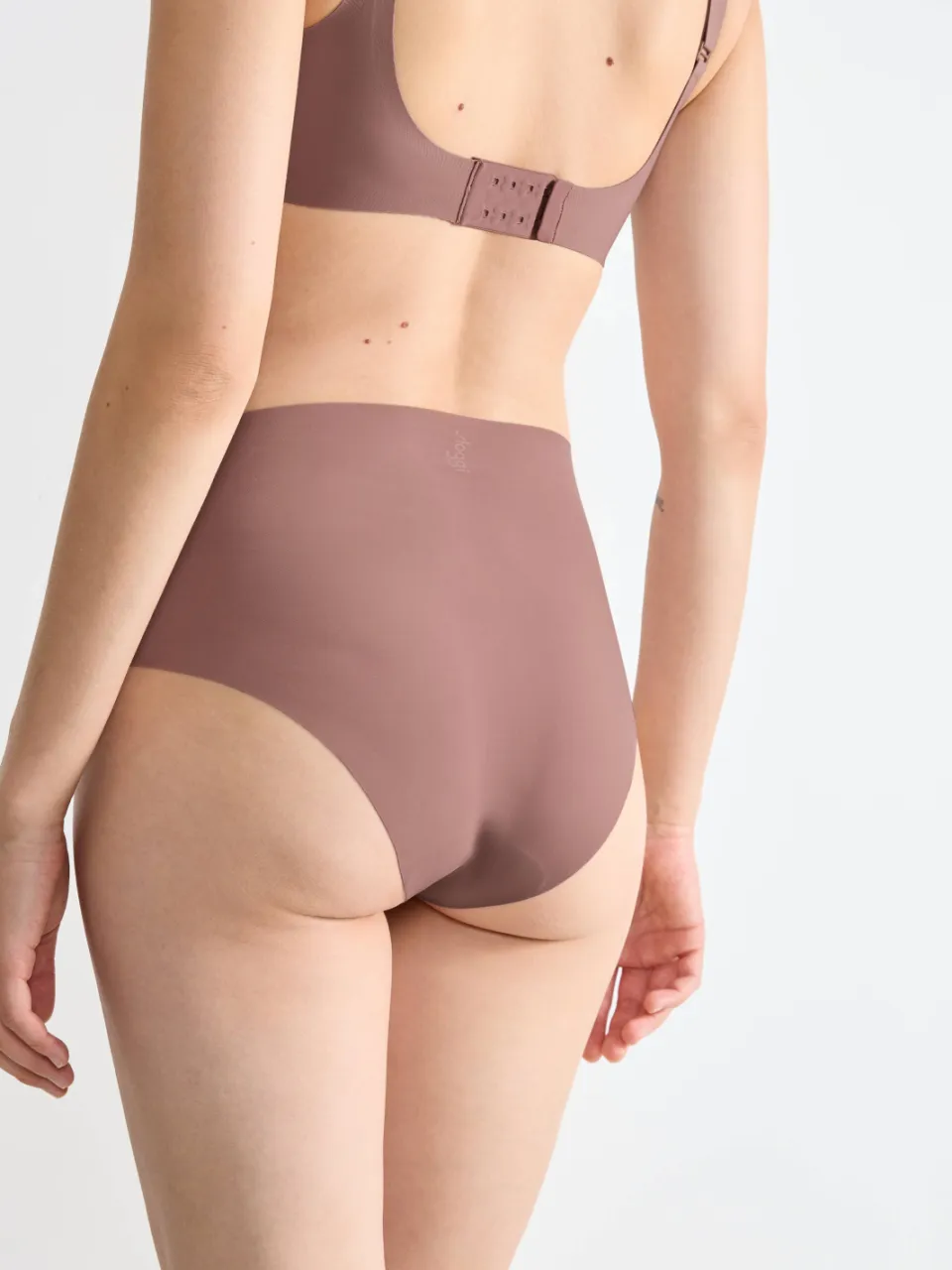 Sloggi ZERO Feel high waist slip bruin, foto 4