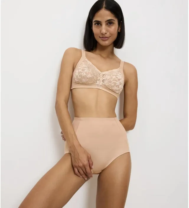 Triumph Bügelloser BH Delicate Doreen beige