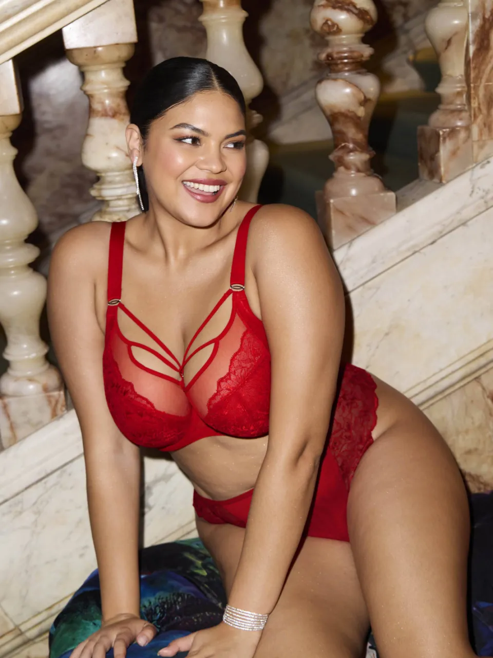 Elomi Brianna niet-voorgevormde plunge beugel-bh rood