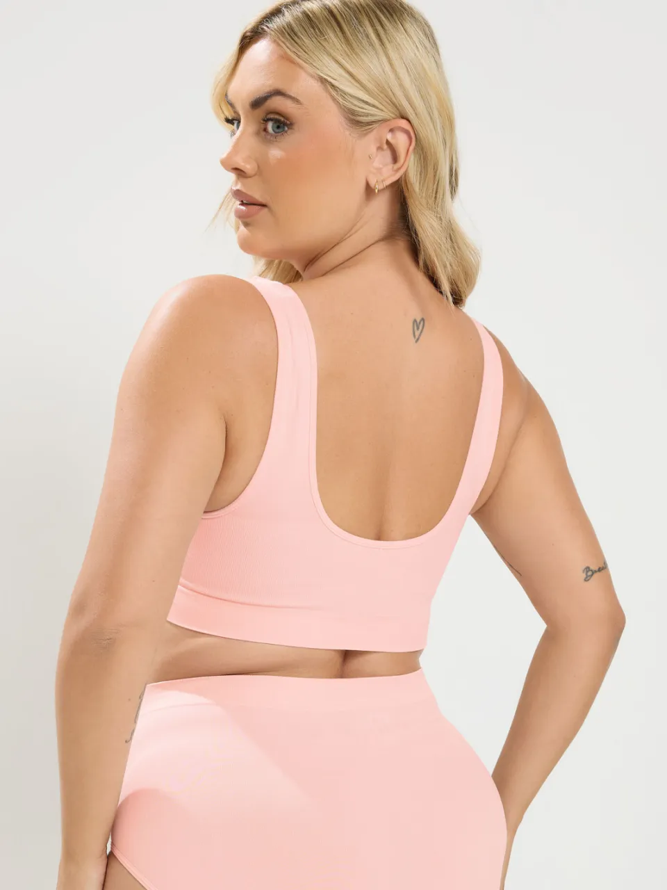 Yours Yourset 2Pack Roze En Witte Naadloze Voorgevormde Bralettessize 42-44, foto 5
