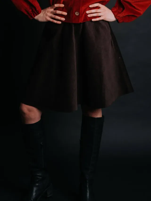 De IONESCU dames vegan Corduroy Minirok Borsa Donkerbruin, foto 2