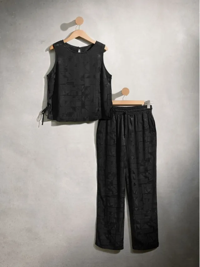 Next Dames - Viscose pyjama met hemdje - Zwart Black Abstract