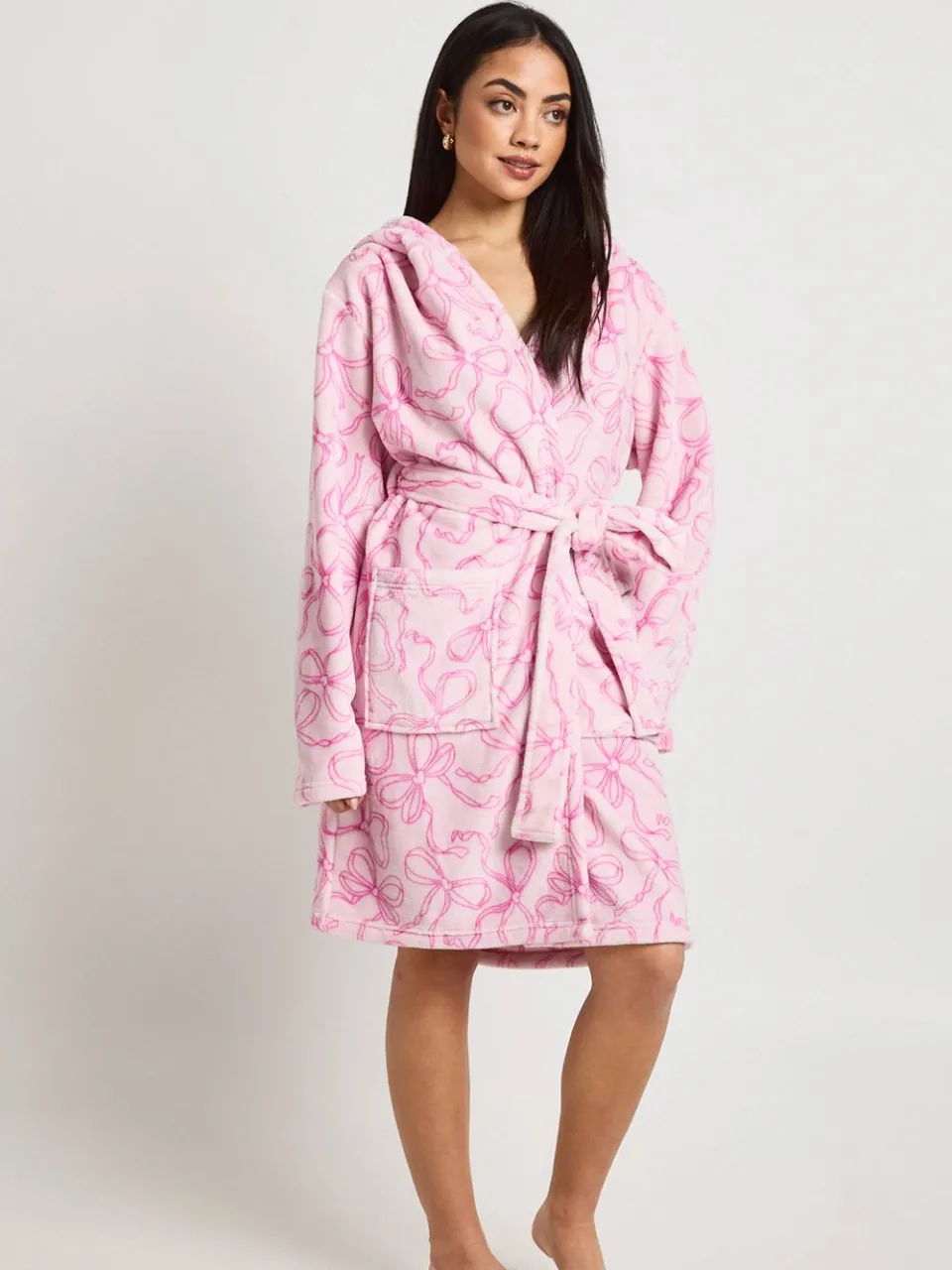 boohoo Dames Mini Ochtendjas Met Strikjesprint En Capuchon baby roze, foto 3