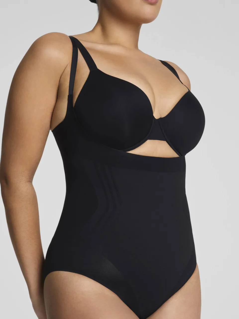 SPANX SPANXsculpt™ GoFigure seamless sterk corrigerende body Open Bust Bodysuit - zwart, foto 3