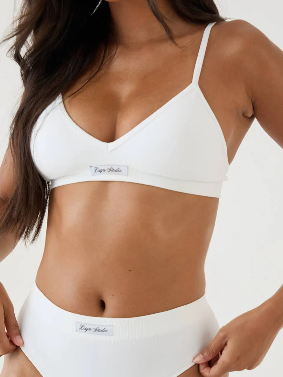 Dames Dsgn Studio Naadloze Driehoekige Bralette En Slip Lingerieset wit, foto 5