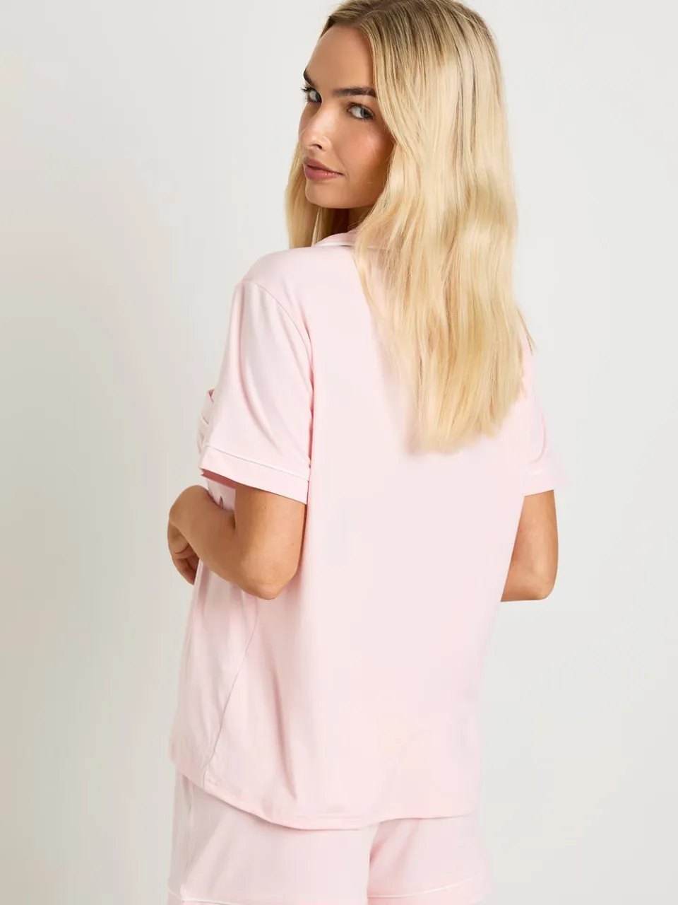 boohoo Dames Jersey Pyjama Set met Biesdetails - Korte Mouwen Shirt & Short roze, foto 3