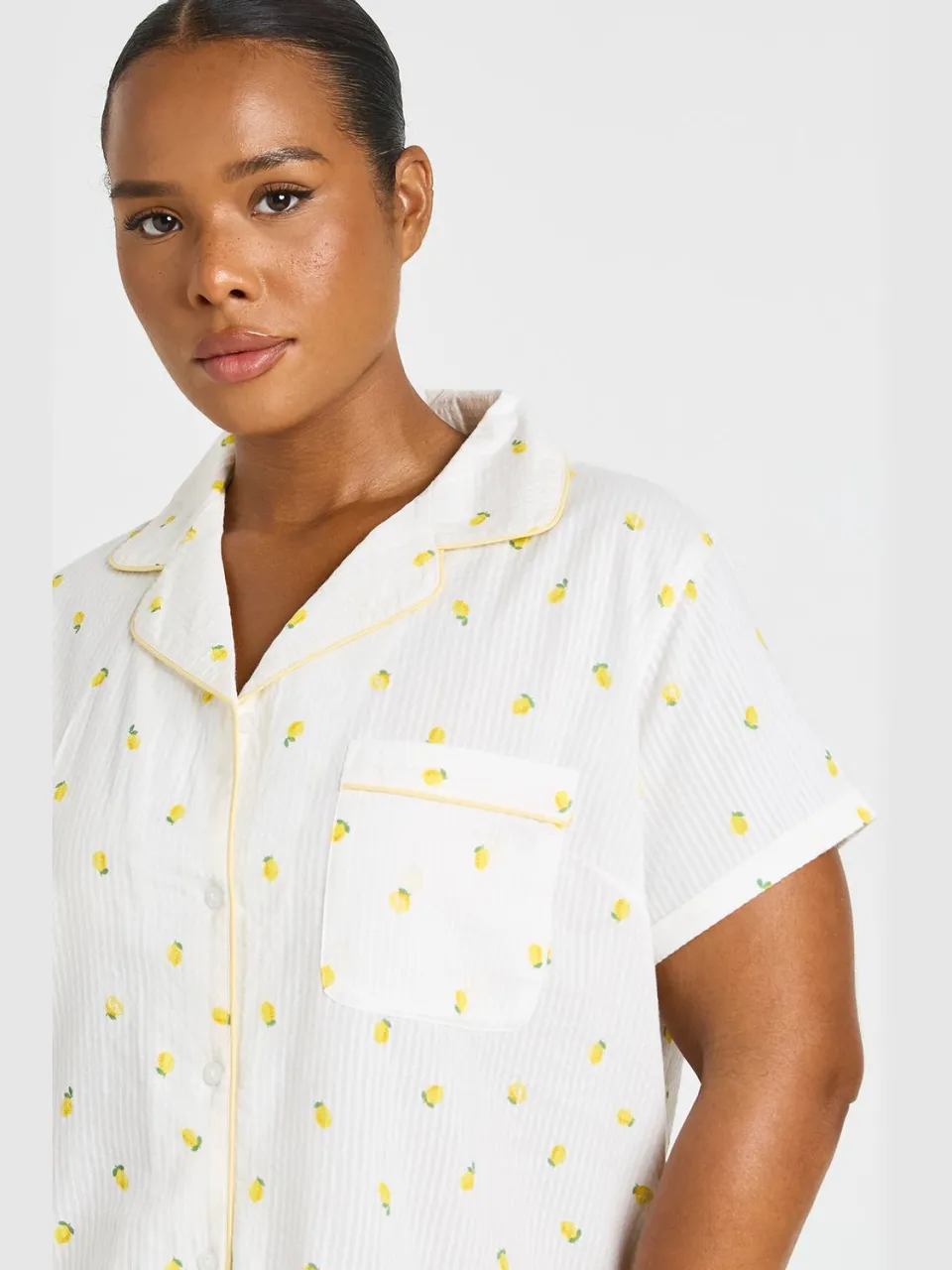 boohoo Dames Plus Citroen Wafel Print Nachthemd wit, foto 4
