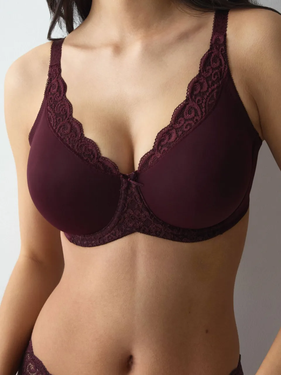 Triumph Amourette niet-voorgevormde minimizer-bh aubergine, foto 4