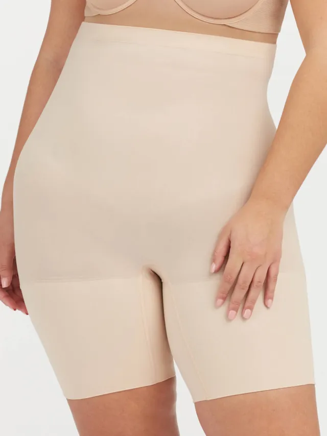 SPANX SPANXsculpt™ Seamless Power seamless high waist sterk corrigerende short lichtbeige, foto 3