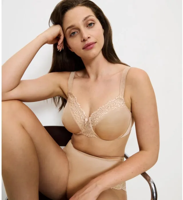 Triumph Ladyform Soft W X Dames Beha - SMOOTH SKIN Beige