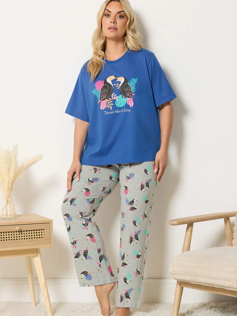 Yours Blauwe 'Toucan Take It Easy' Pyjamaset Met Wijde Pijpen-44, foto 2