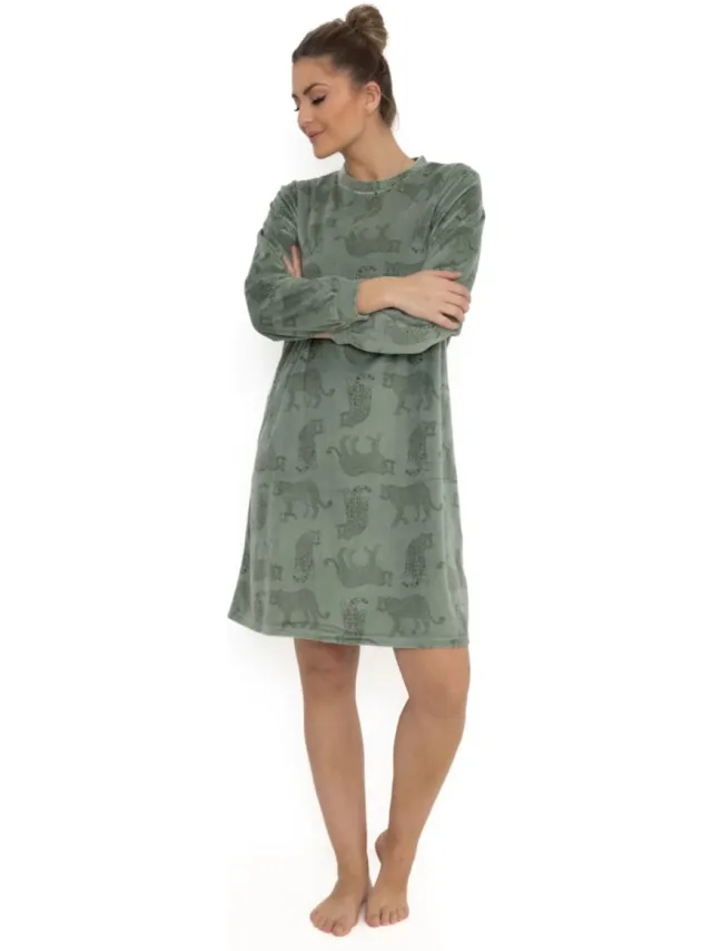 Cocodream Quality Cocodream dames nachthemd - velours fleece - Panter - groen Groen, panter