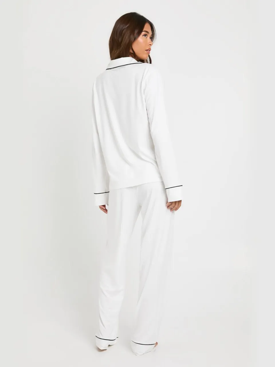 boohoo Dames Jersey met pijpdetail langarmhemd & broek pyjamasset wit, foto 2