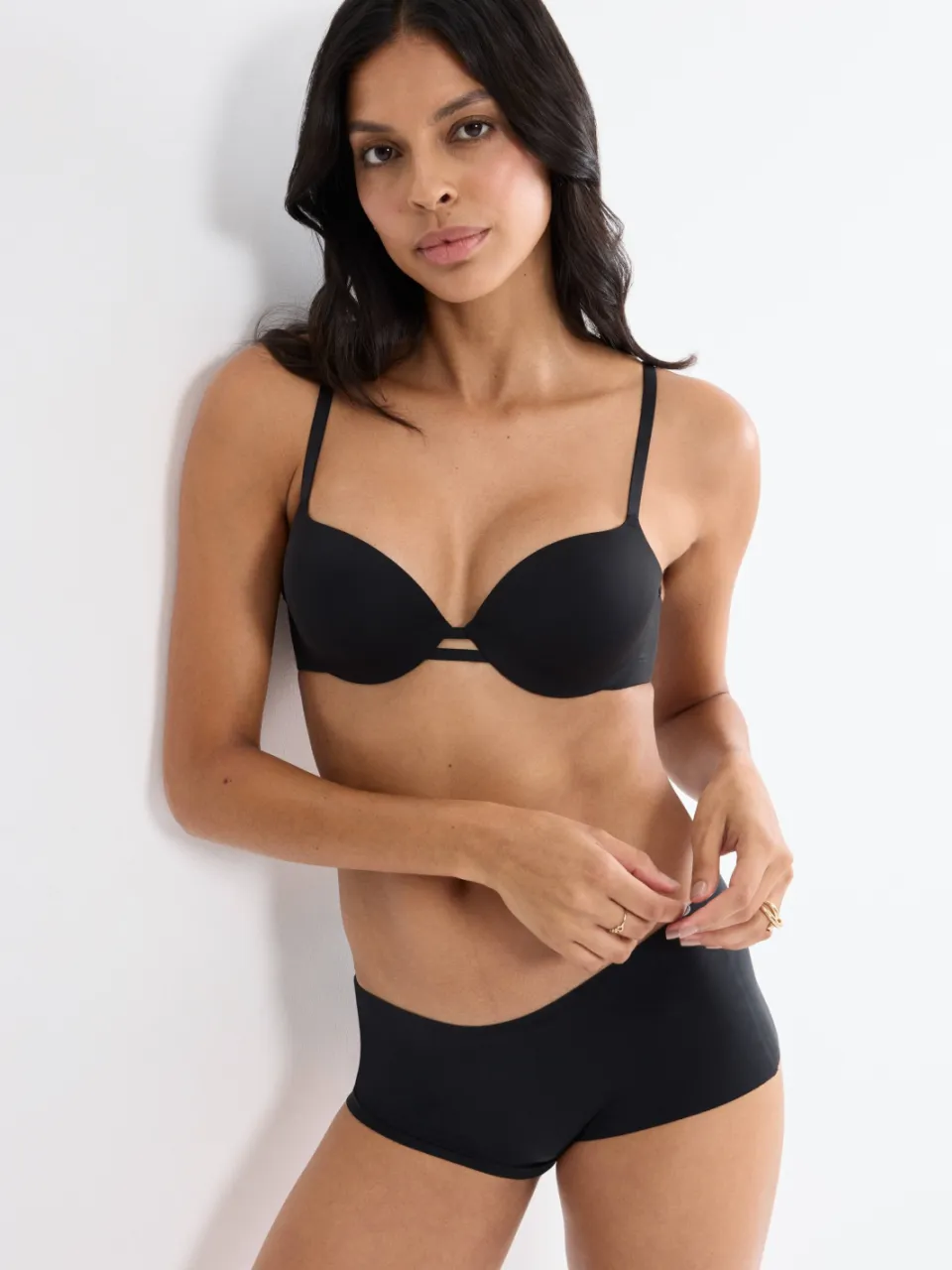 Triumph Body Make-Up Illusion T-shirt-bh met beugel zwart