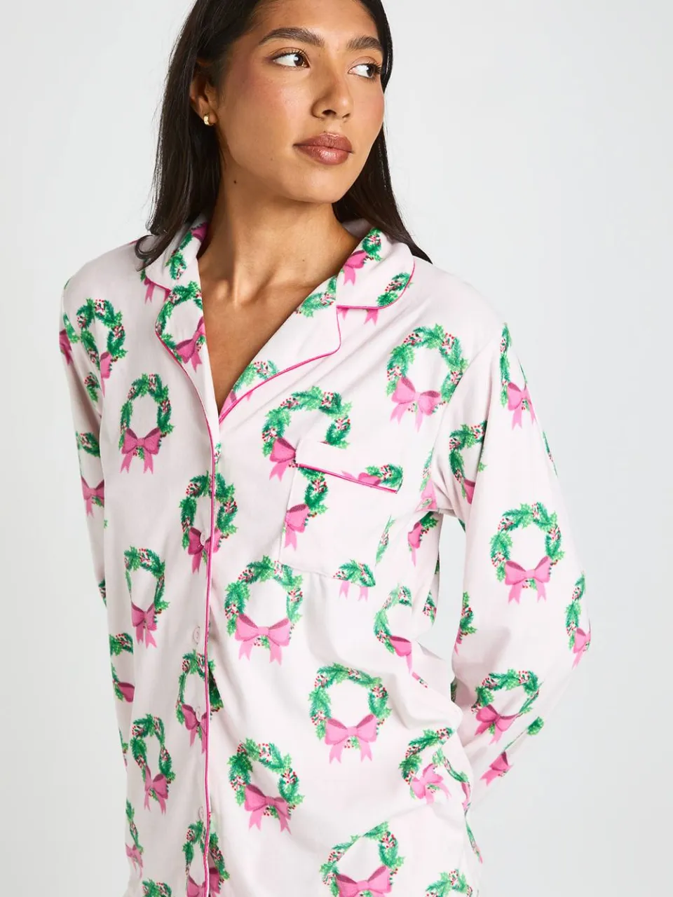 boohoo Dames Tall Super Zachte Krans Print Lange Mouw Top & Broek Pyjama Set lichtroze, foto 4