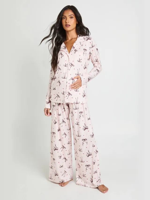 boohoo Dames Zwangerschaps Pyjama Set Met Strikprint En Lange Mouwen - Shirt & Broek Baby Roze