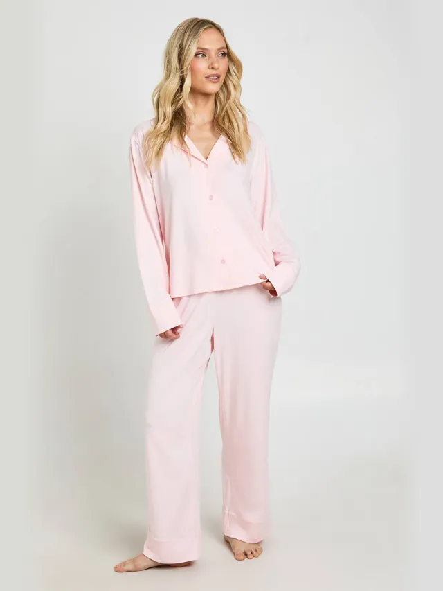 boohoo Dames Petite Zachte Pyjama Set Met Doorknoop Shirt En Broek Baby Roze