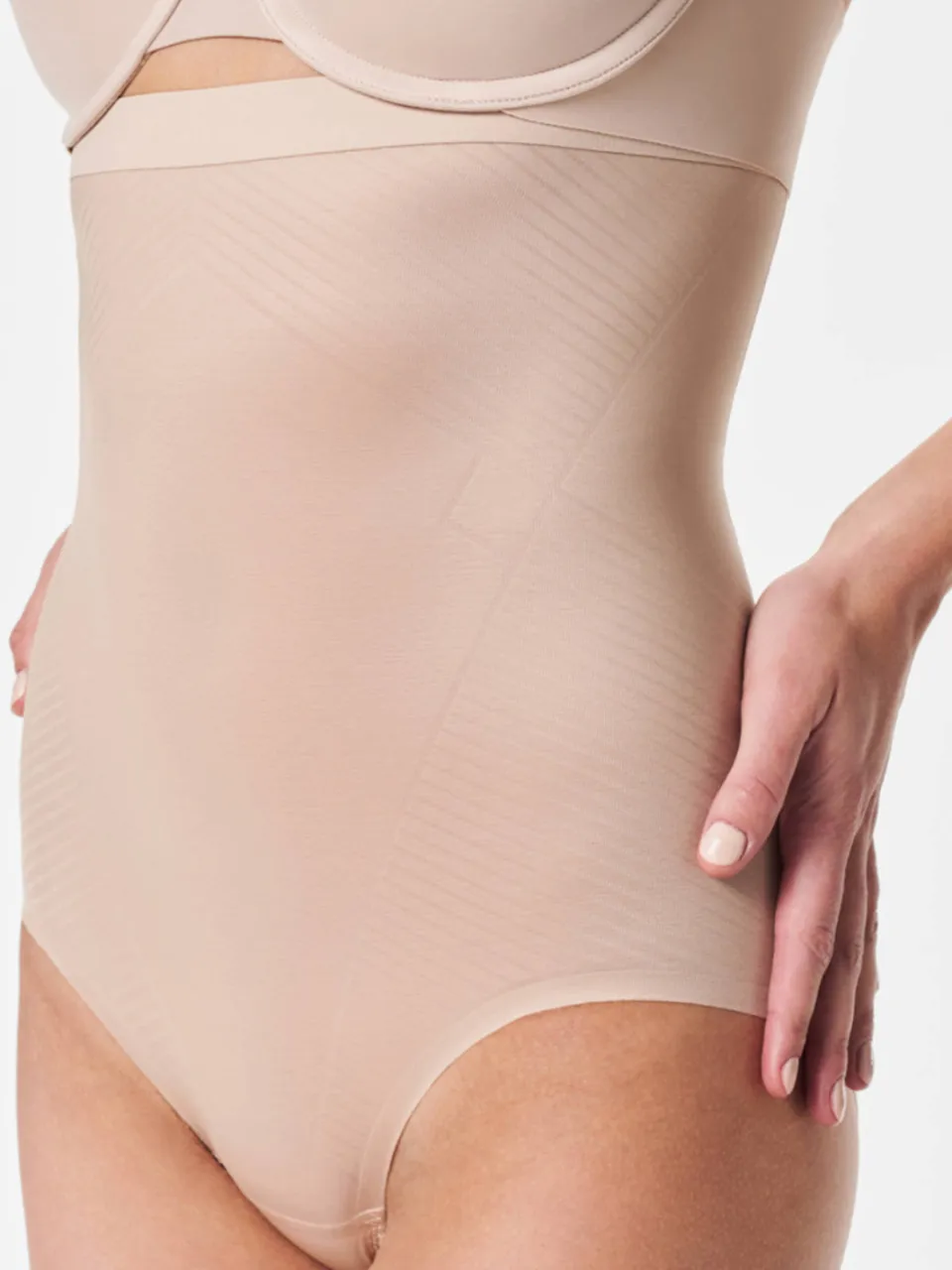 SPANX SPANXshape™ Invisible high waist medium corrigerende slip beige, foto 7