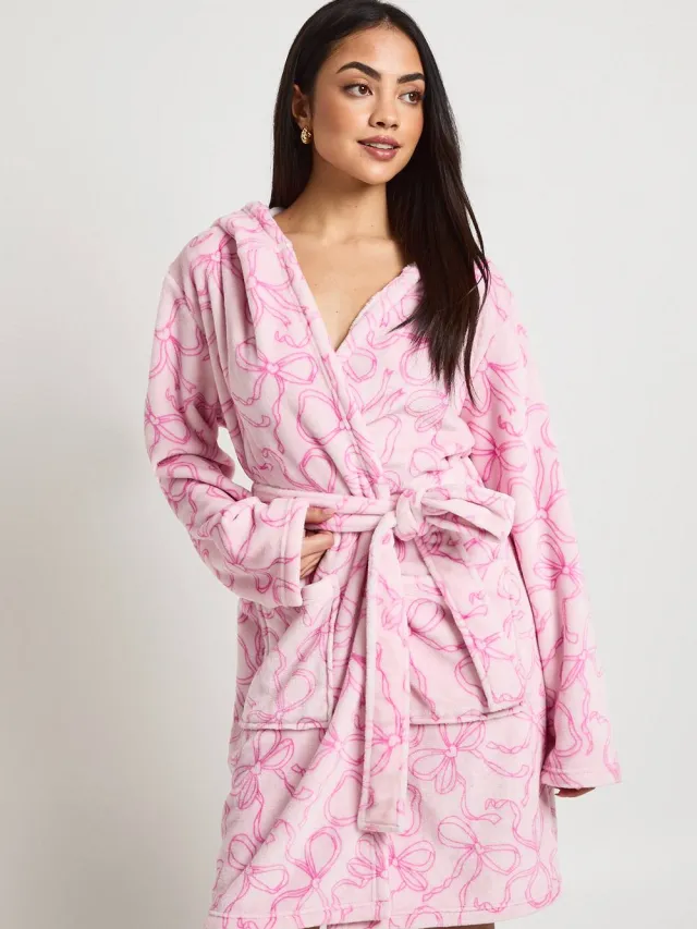 boohoo Dames Mini Ochtendjas Met Strikjesprint En Capuchon Baby Roze